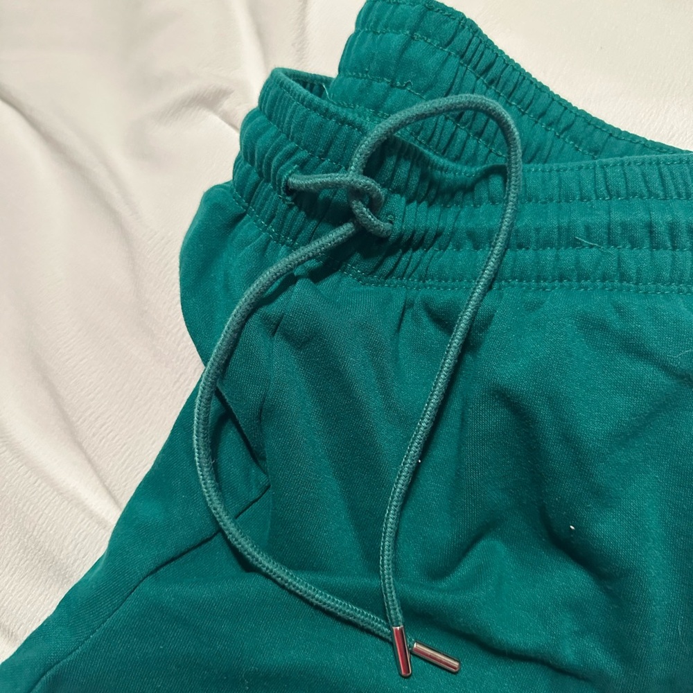 H&M Sweatpants - Picture 3 of 3